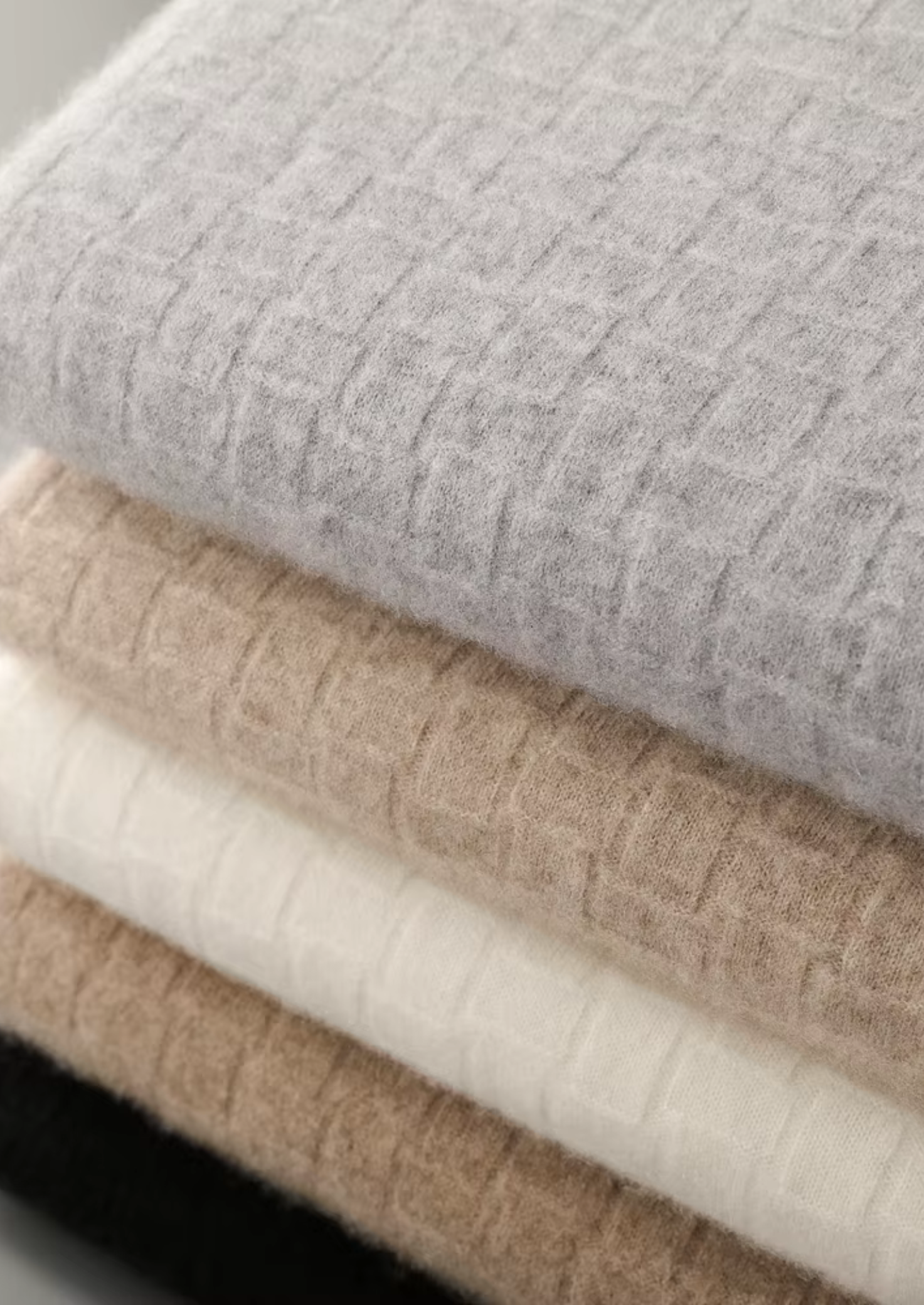 Cavallo WOOL TEXTURED MOCKNECK