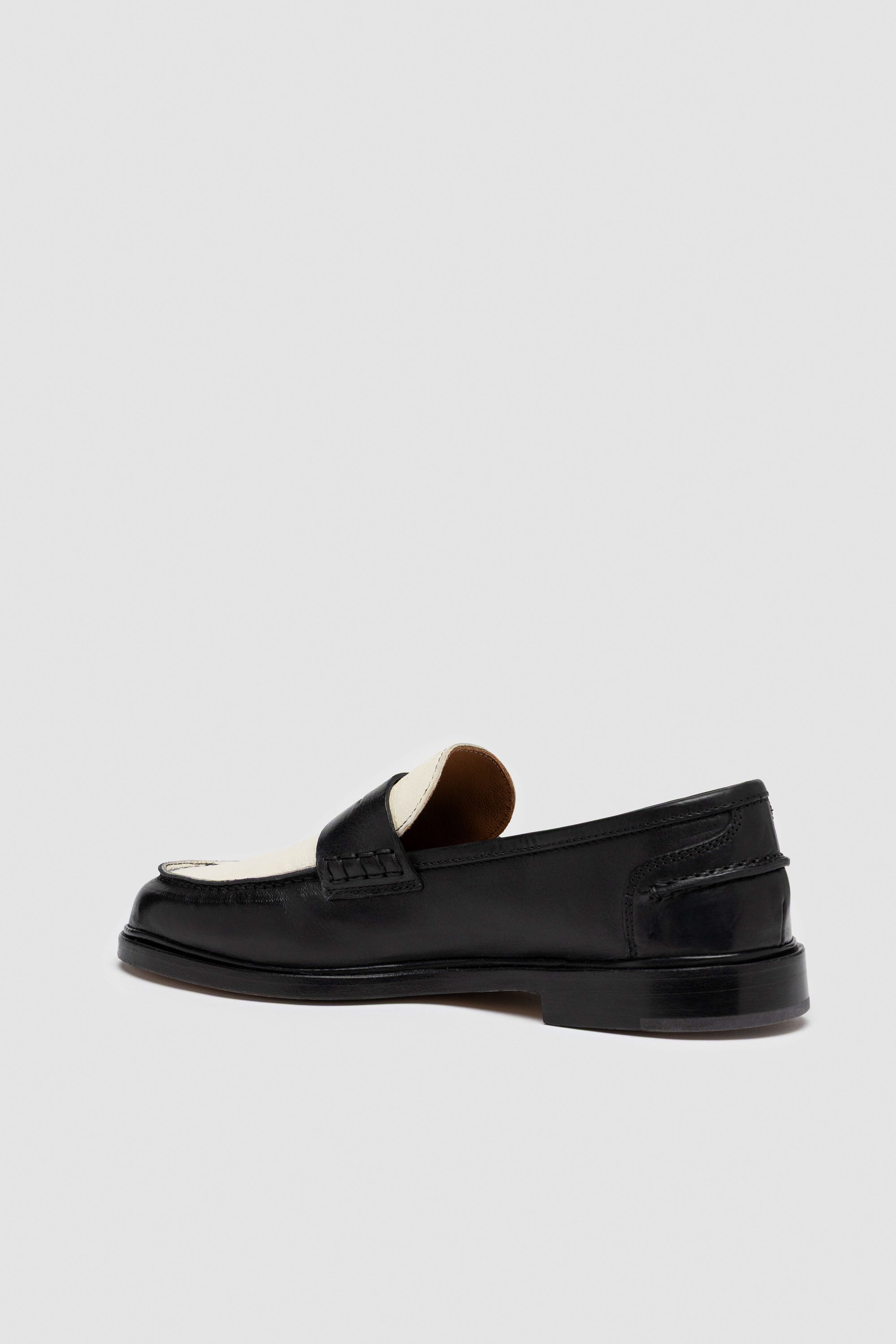 PIA BICOLOR BLACK & WHITE