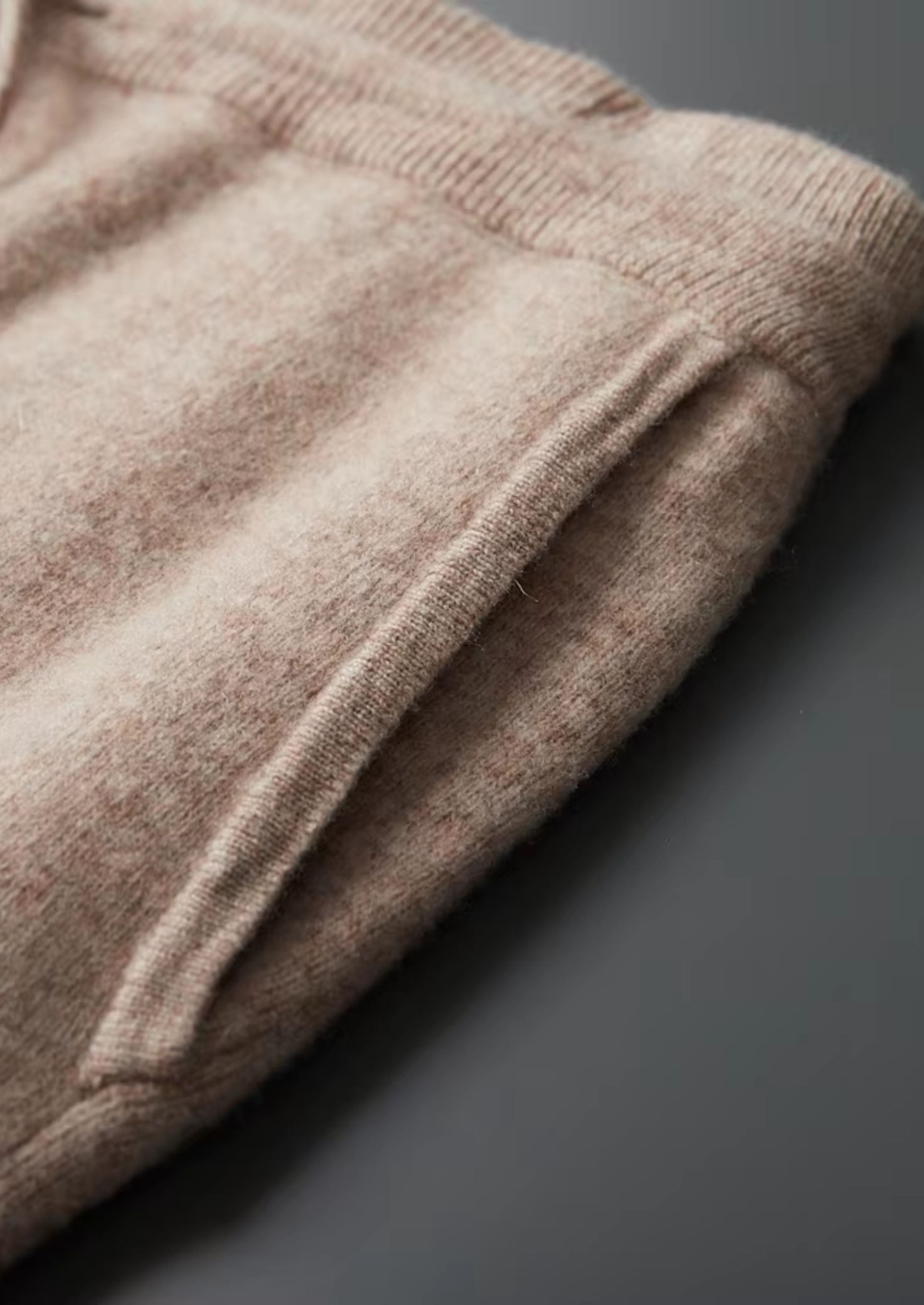 100%  WOOL SAVRO TRACKSUIT